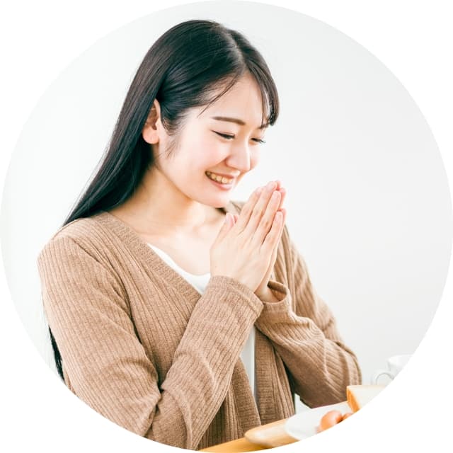 送迎、昼⾷提供あり